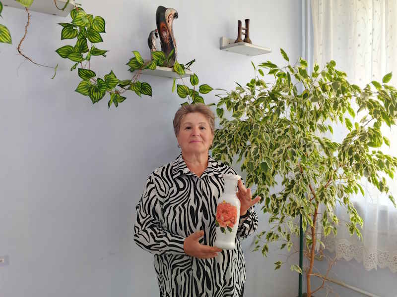 Ваза из бросового материала